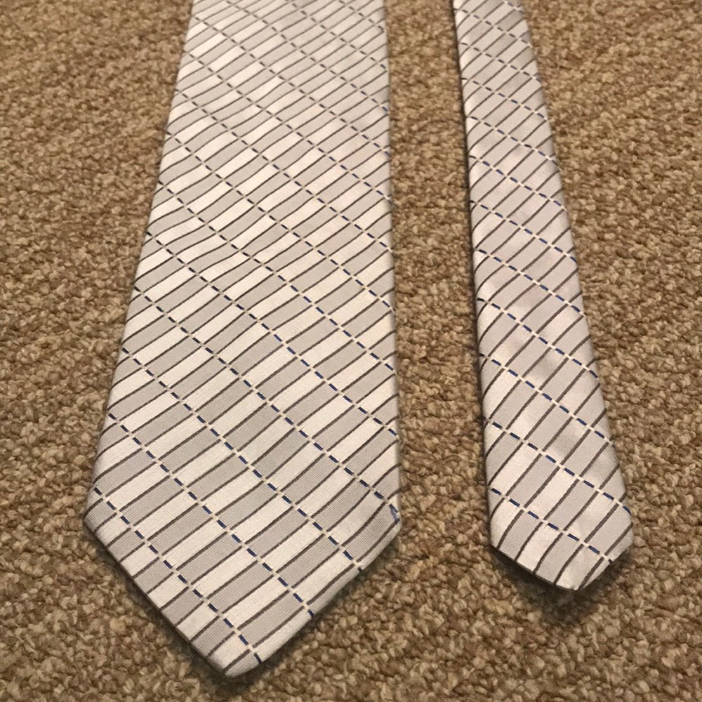 Ike Behar Silver patterned tie Handmade in USA